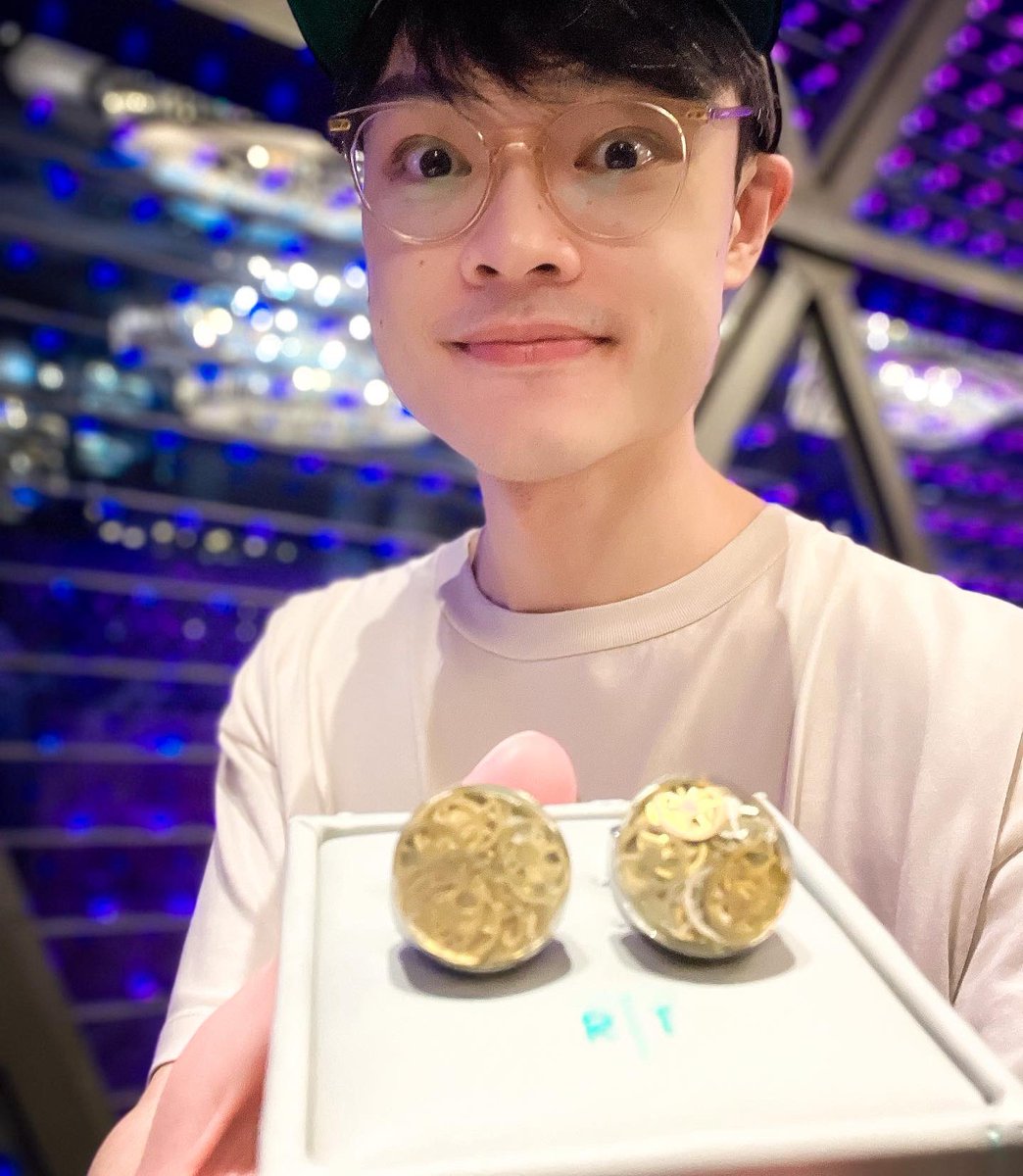 jackychew's tweet image. Thank you baby for the bday treat! Love you 😘