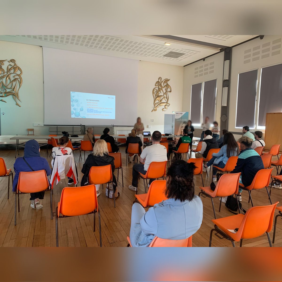 👨‍🔬 Réunis dans le cadre du dispositif "une chance pour soigner". 8/17 candidats ont dit ✅ Oui 🎯 pour intégrer un poste d'opérateur en #industrie pharmaceutique chez @minakem, maintenant place à l'Escape Game !  <a href="/HHortemelPE/">Hélène Hortemel PE</a> <a href="/IsabelleBattel/">Isabelle BATTEL</a> <a href="/BenrachedH/">Hedi Benrached</a> @Eurasante @poleemploi_HDF