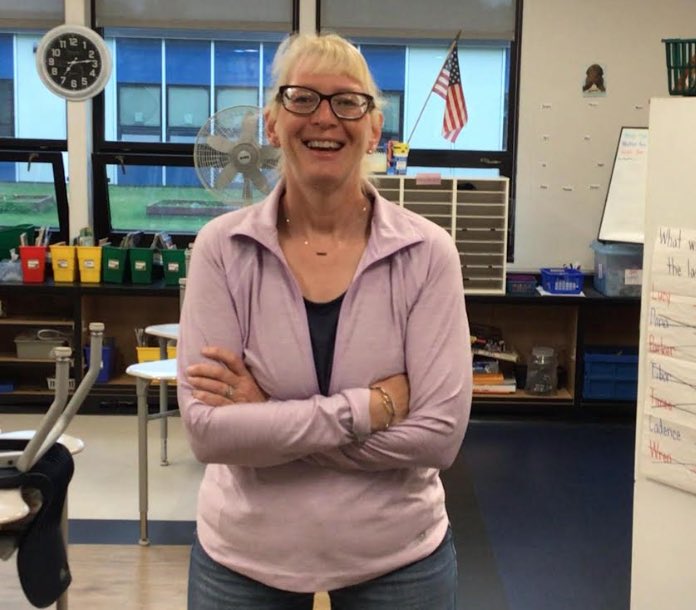 OATA_2909's tweet photo. Our final member of the month for the school year has arrived! Our winner is....Terri Holbert! #OAisYOU  #OAPride #OACommunity #OATAstrong #BetterTogether #OATogether
#OESTEAM  @Green__Corey @OAUpdate @OA_Farrell https://t.co/cUJabZWkLs