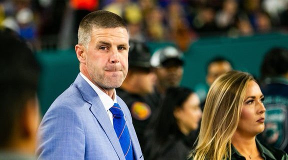 A day after many Florida fans voiced displeasure and concern regarding the team’s recruiting, Billy Napier released an open letter to the program’s faithful. More here:

https://t.co/AOq0IVq6Qq https://t.co/EJMZZ4Uwj6