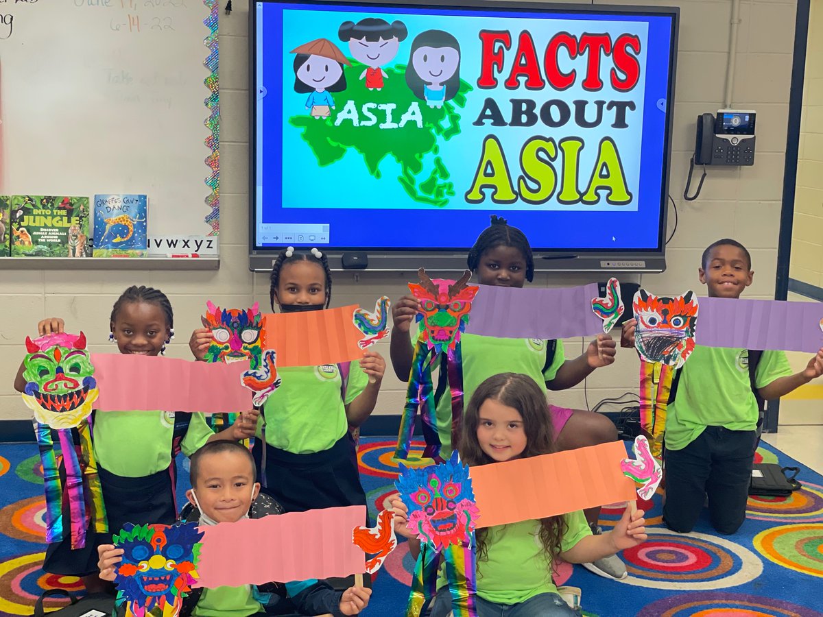 MrsSullivansDO1's tweet photo. @ISE_Braves This week we explored and conquered the Continent of Asia during Summer Literacy Camp! #ReadingAroundTheWorld #Week3 https://t.co/qAt9jg5vw3