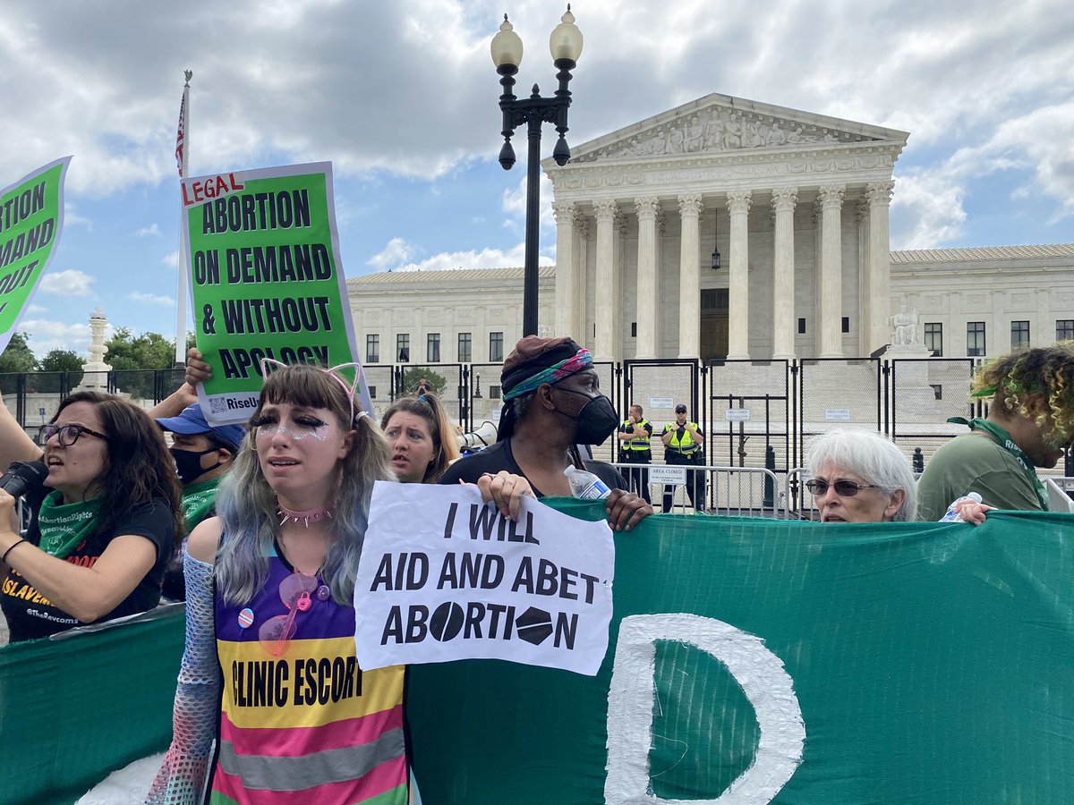 DustanHeistand's tweet photo. U.S. Supreme Court overturns Roe v. Wade. https://t.co/GS5cI0vqu2