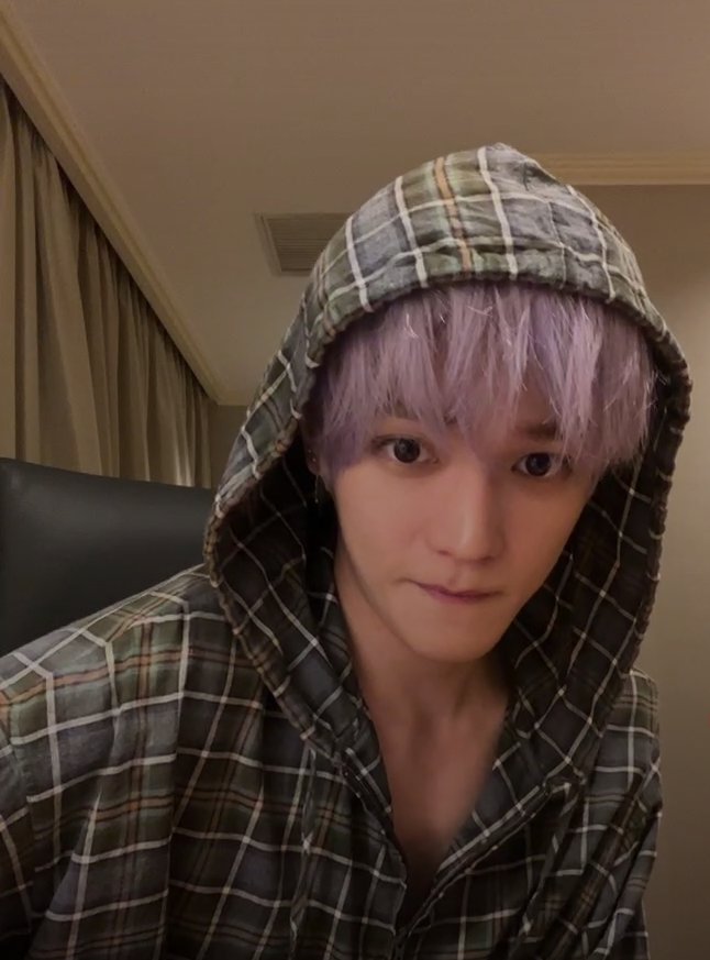 itsbubu0107's tweet photo. TAEYONG's IG LIVE💖💖

#TAEYONG #LEETAEYONG https://t.co/JUlc1IM9uX