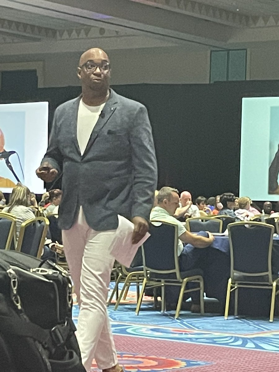 BinduMathMindst's tweet image. INSPIRING!!!!! Empowering us to raise students to become the greatness they were destined to…. #BE2022 #PowerOfWords   @Learn_Sci