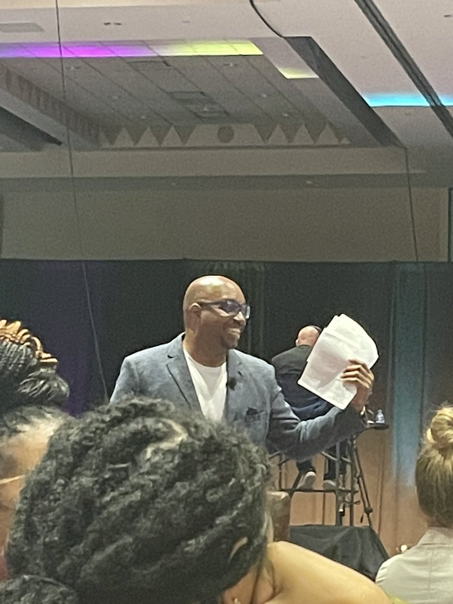 BinduMathMindst's tweet image. INSPIRING!!!!! Empowering us to raise students to become the greatness they were destined to…. #BE2022 #PowerOfWords   @Learn_Sci