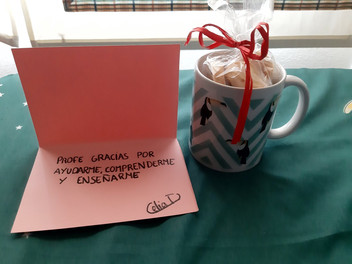 txon85's tweet photo. Detallitos de mis chic@s. Os echaré de menos 😍😍🥺🥺 https://t.co/f6LUZJ9EfV