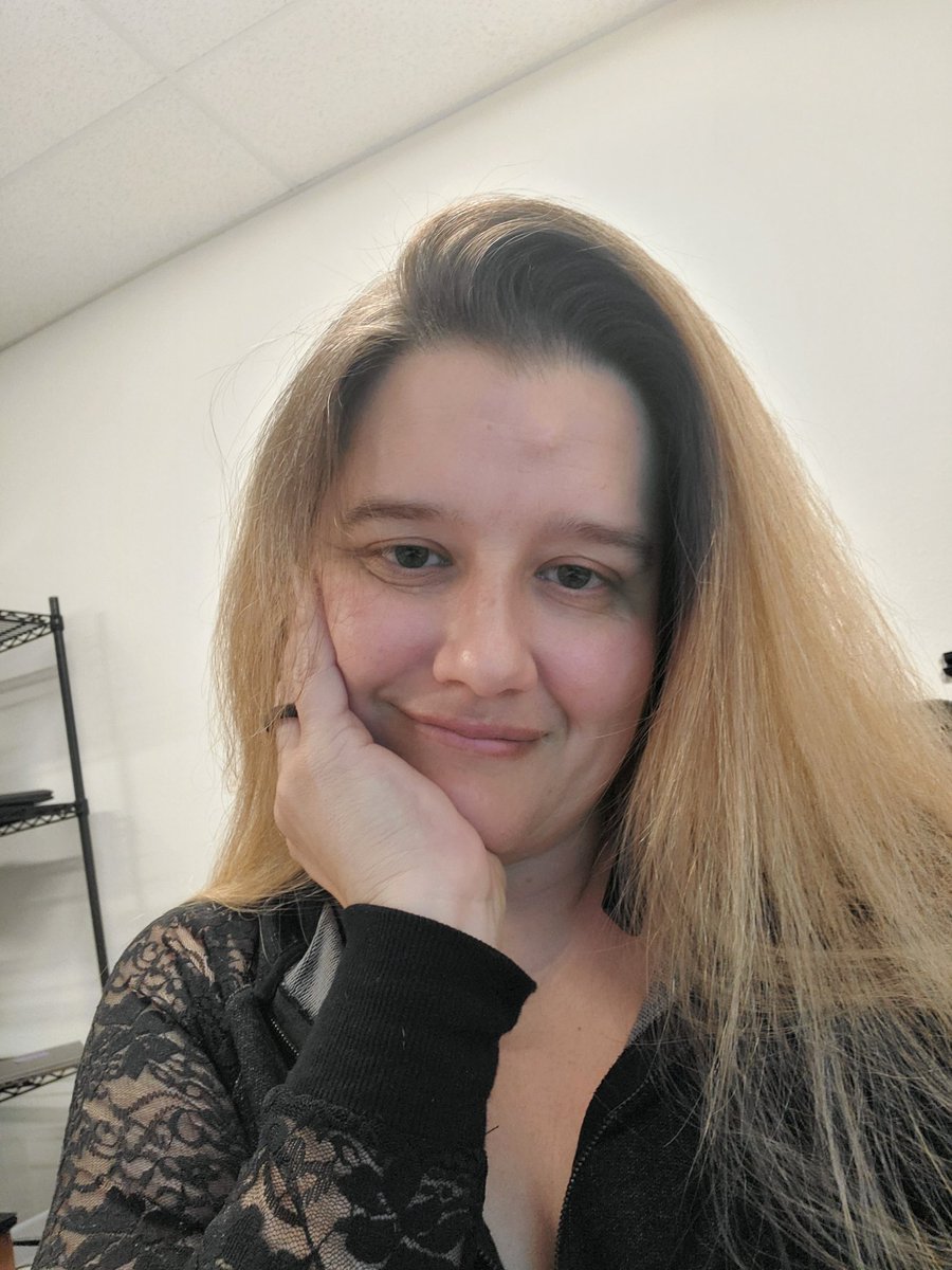 KaycieTV tweet media