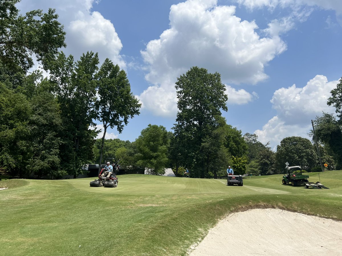 IHCCTurf's tweet photo. @AugustaGolfGirl @iTweetTurf Taking care of #TifEagle putting greens @IHCC_ATL with weekly cultural practices. #Procore648 #verticut #sandlife #rollsmooth @ToroGolf @GolfBulk https://t.co/9pNeoZTJe2