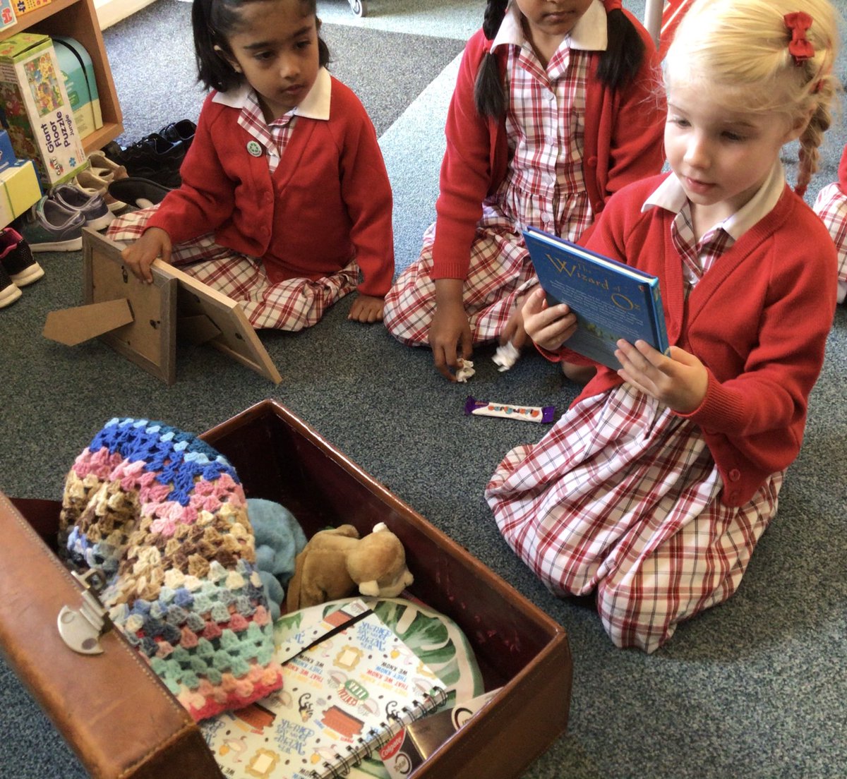 PipersPrePrep's tweet image. #PipersReception thought about what they would pack if they had to leave their home suddenly, thinking about what items would keep them safe and healthy, and would comfort them. #PipersPrePrep