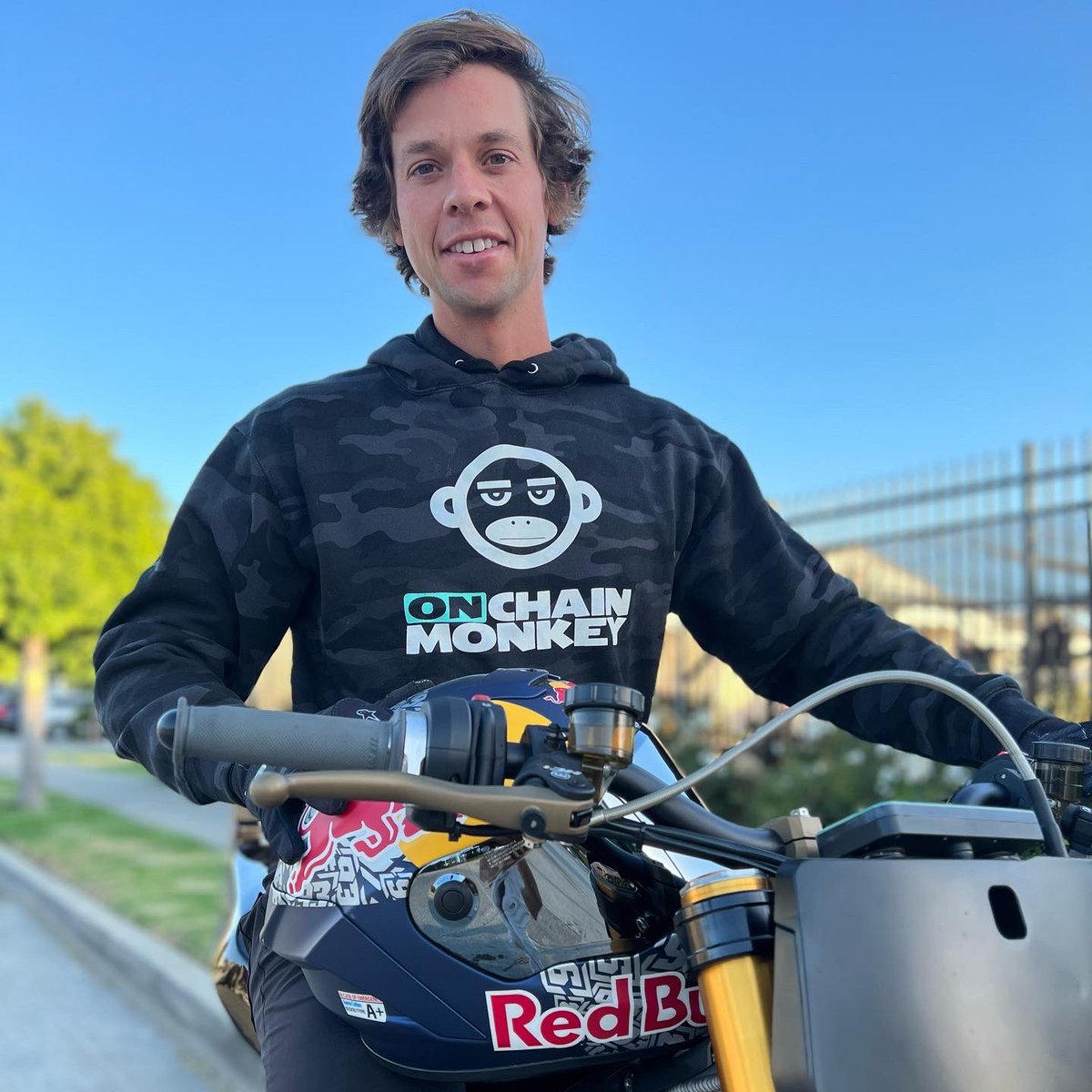 AaronColton's tweet image. Funding good with good. The concept is unique and the team is amazing. I am happy to be working with the @onchainmonkey community on projects that will actually benefit the world we live in. More to come… Hat or Helmet? #rise #onchainmonkey