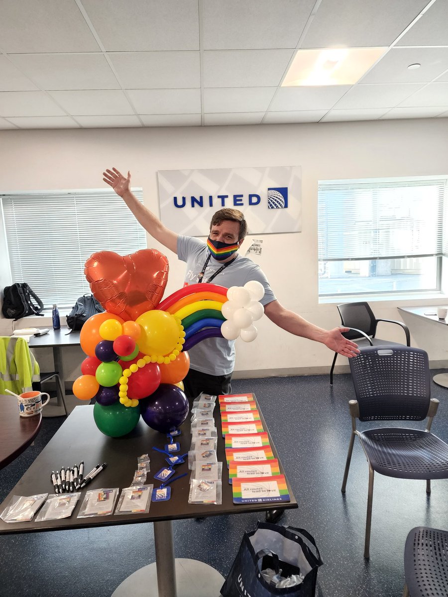 Jeffrey McNamee (@jeffreymcnamee) on Twitter photo Happy Pride! #lga #weareunited #flywithpride #TerminalB <a href="/LouFarinaccio/">Lou Farinaccio</a> <a href="/Dmonte70887/">David Montemarano</a> Happy Pride! #lga #weareunited #flywithpride #TerminalB <a href="/LouFarinaccio/">Lou Farinaccio</a> <a href="/Dmonte70887/">David Montemarano</a>