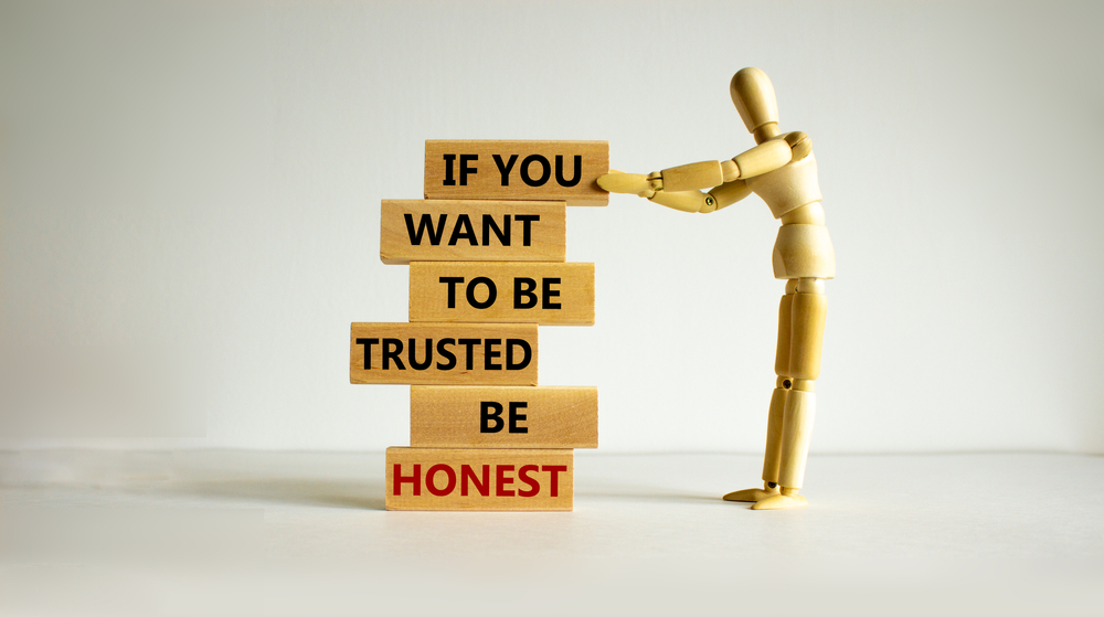 hoops_s's tweet photo. Avoid Misleading Your Audience A Truthful Message Leads Your Audience https://t.co/I6Bc7agsSB #MisleadingMessages #Honesty #MessageMap https://t.co/bsSI11VbcH