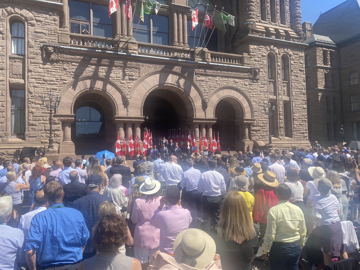 Charmaine Williams devient la première femme noire à accéder à un cabinet conservateur en Ontario. #icion