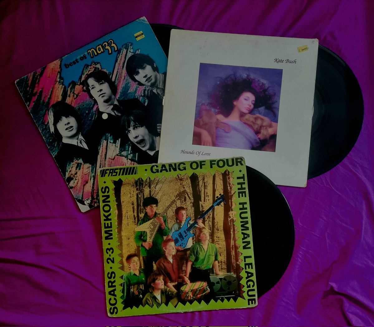 _doriancox's tweet photo. DJing at @BigHandsBar after the bands this evening...
#outsidethetrainsdontrunontime #gangoffour #runningupthathill #adealwithgod #katebush #nazz https://t.co/JnS0TIJqWn