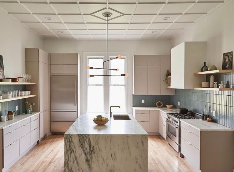 theDecorSurface's tweet photo. The owners of the Filomena, a vacation rental, chose stylish and durable #3DL, 3D #laminate for their high traffic kitchen #cabinets  due to its scratch resistance and cleanability.  Learn more about 3DL https://t.co/lAH3ec7u6K.

https://t.co/96KcdjgCs6 https://t.co/skirOTBb9z