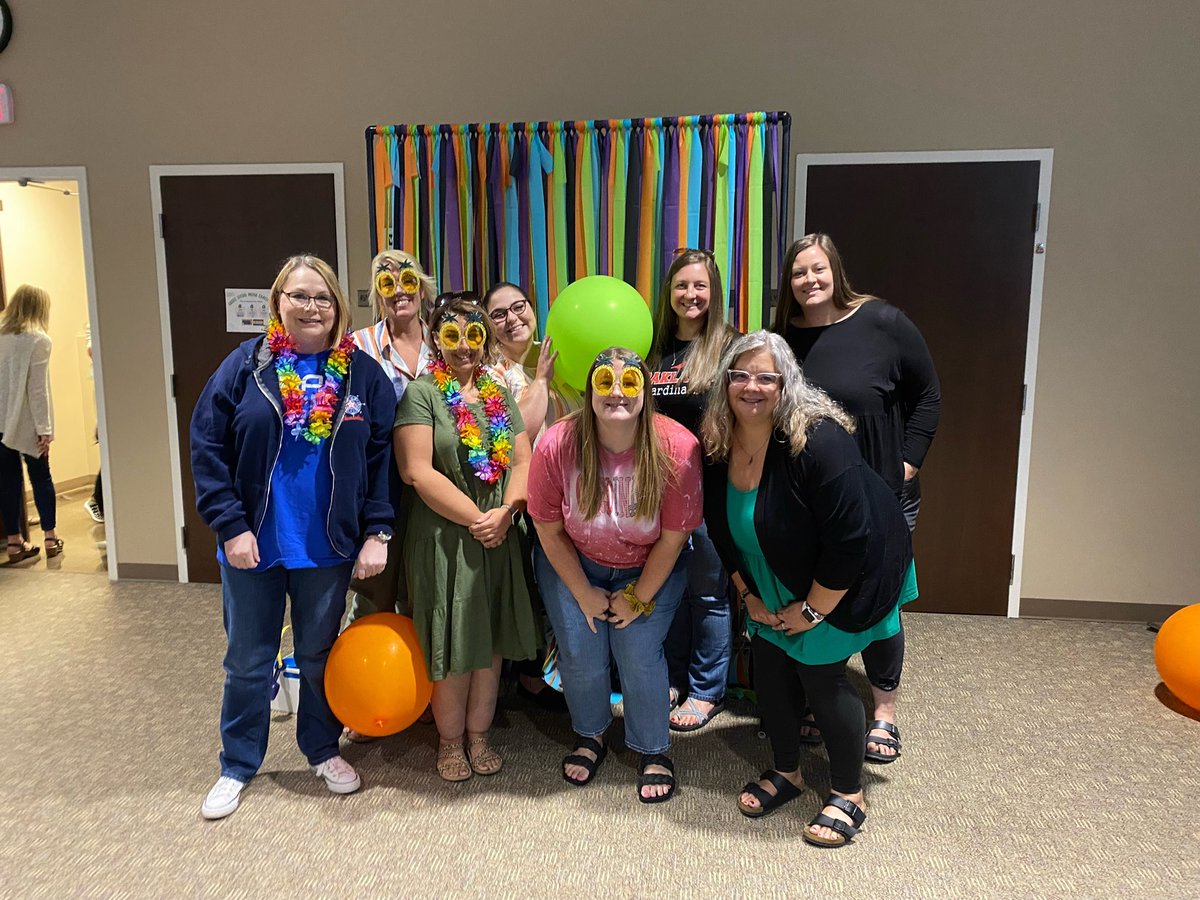 Excited to be at <a href="/GRRECKY/">GRRECKY</a> learning about literacy with my <a href="/OESCards/">Oakland Elementary</a> today!