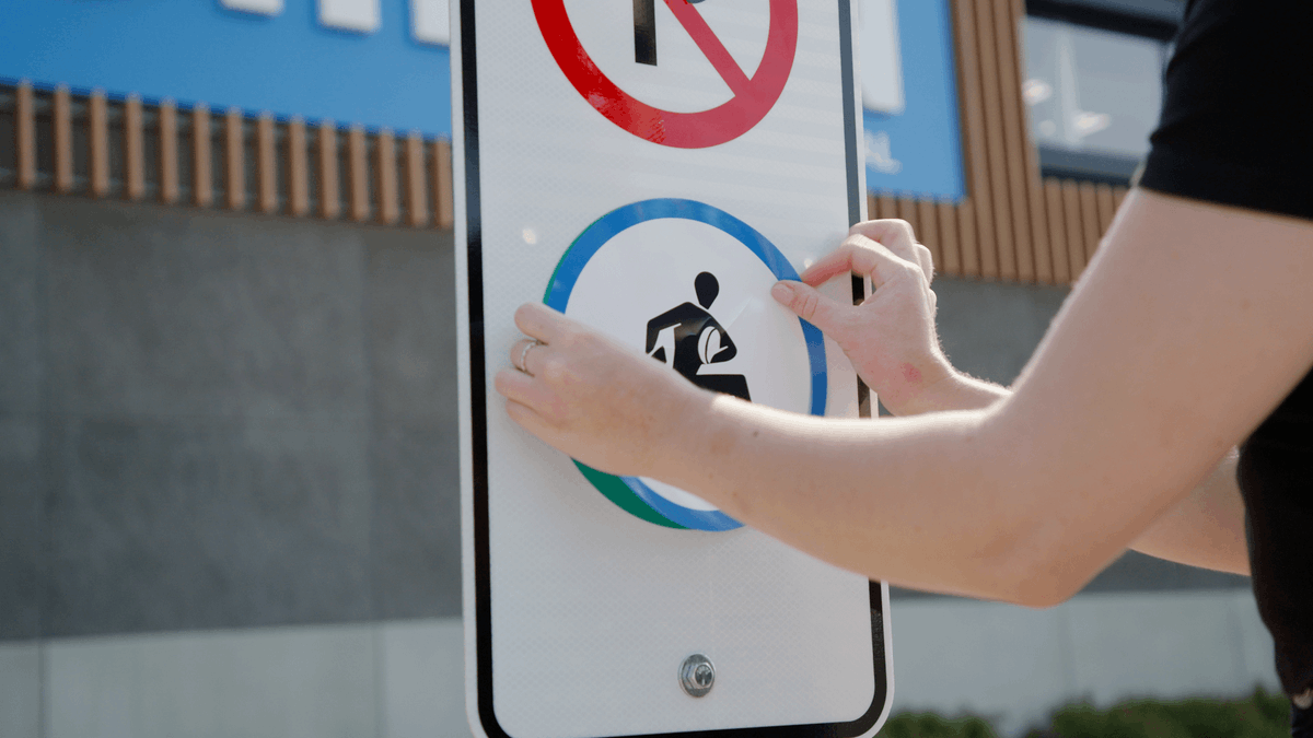 dandad's tweet photo. On a mission to make sports accessible, Decathlon worked w/ @rethinkideas to create #AbilitySigns, a design programme that aims to change the International Symbol of Access & to celebrate the diverse abilities of people represented by it. They won Graphite in #GraphicDesign. https://t.co/TGqbKZzH4I