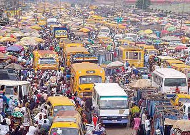 DurojaiyeSegun's tweet photo. This was Oshodi under the watch of Tinubu wasted years, Fashola assumes office &amp; hits it with quasi-development, Ambode assumes office &amp; completely reshape it, but Tinubu wasn’t happy because he felt an Ambode wanted to outshine him with good governance &amp; wasn’t adhering to his https://t.co/ztEPv14Kva