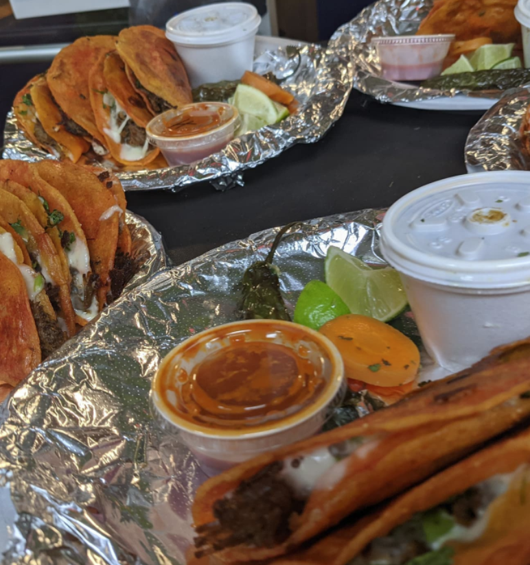 cancunfiest_fr's tweet photo. 10/10 would recommend our Red Birria Tacos. 👌🏻 👌🏻
-
Order your favorite alcoholic drinks and meals for carryout or delivery ▶️ https://t.co/pKPCcuta4t
Drive-Thru available! 
. 
.
#CancunFiestaFresh #Tacos #Eeeats #Foodstagram #KansasCityMO #KansasCityEats https://t.co/DYI899dVRa
