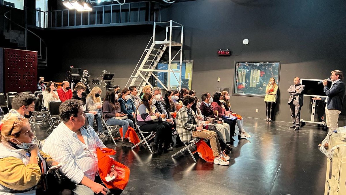 GiselleDEEN's tweet photo. #sesióninformativa licenciaturas @anahuaccom @licdeen @vidaanahuac @anahuac #somosanáhuac #FacCom #entertainmentschool #entretenimientoanáhuac #DEEN https://t.co/3tf0ZW82AA