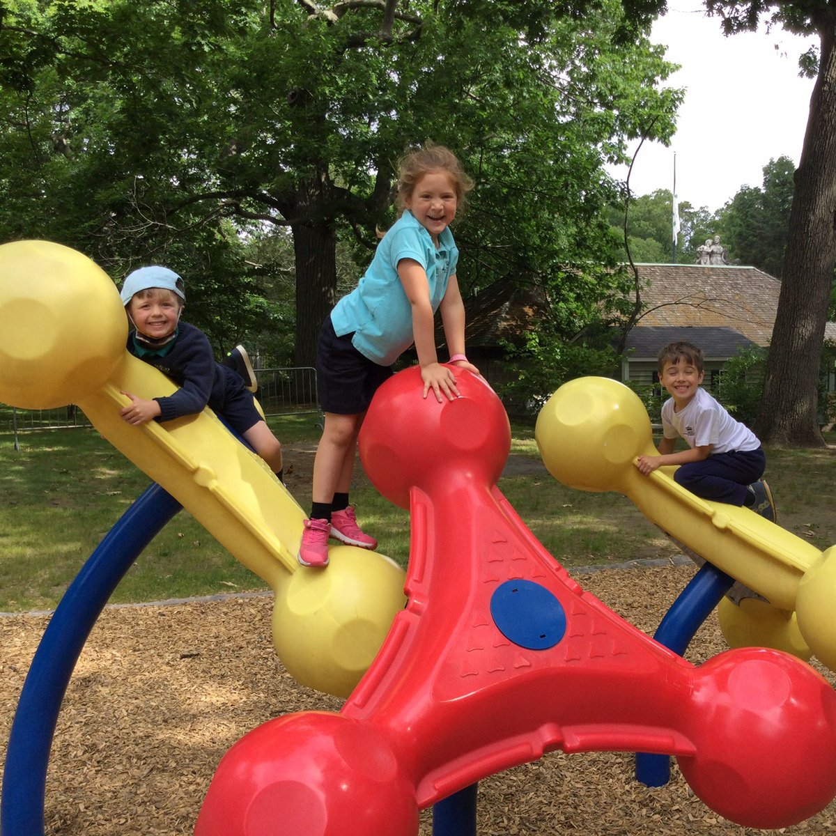 BISB_School's tweet photo. #BISB Reception students had a great trip to Franklin Park Zoo this week! The children loved looking at the different animals that they have been learning about in class. Some of their favorite animals were the giraffes, snakes, and camels! 😀
#Bostonschool #Bostonfamilies https://t.co/jSmxL0073r