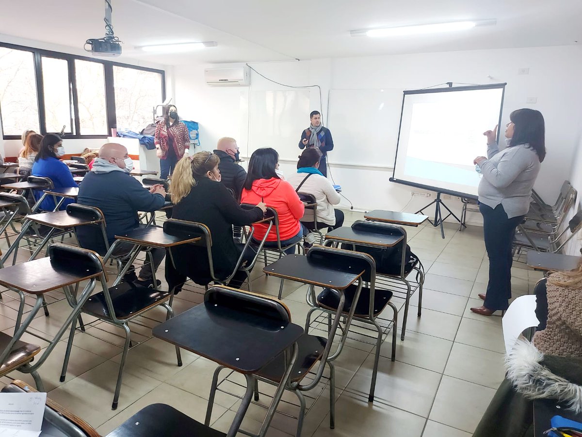 SindicatoDSalud's tweet photo. #SAMO365
En el @InstitutodelSSP clase 12 del Curso de SAMO Nivel l
Comision l y ll
📝Gestión y Facturación OLA
@NovionClaudia
Maite Charterina
Sabrina Brandariz
@ASantillan81
#CapacitandoElPresente📚
#PensandoEnElFuturo💻 https://t.co/zNf586pylp