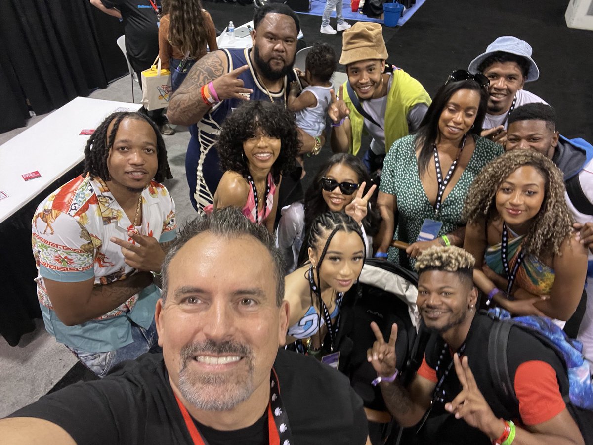 HPNN's tweet image. $HPNN look at all these beautiful people! ⁦@GoDigitalage⁩