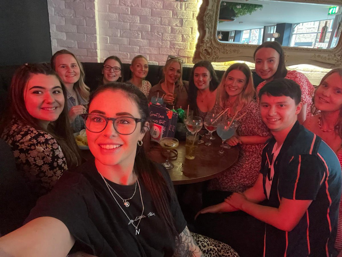 PolarisYorks's tweet photo. We are incredibly proud of our Polaris trainees who are absolutely ready to go out into the world as amazing early career teachers. Congratulations and well done to you all 🎓🙌 @YorkStJohn #SchoolDirect https://t.co/1ltSgwcD4v