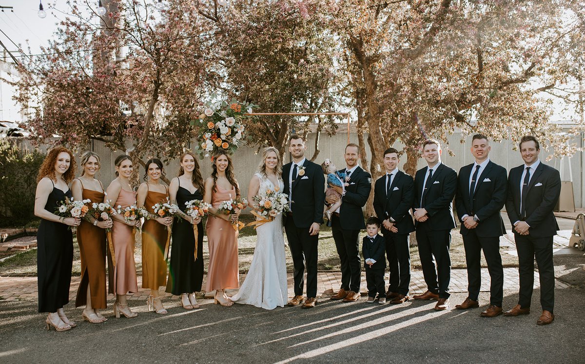 Emily & Sam's blanc wedding was stunning with the cherry blossoms and their beautiful and soft color palette! 
@pickingdaisiesphotography @sarahojewelry @em.belconis @sambelconis @seamlessentertainment @kind_floral @abridesbestmate @emmaandgracebridal.denver