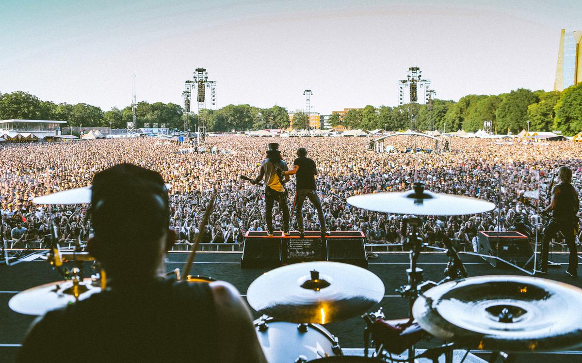 Suzanne L. Beenackers tweet media