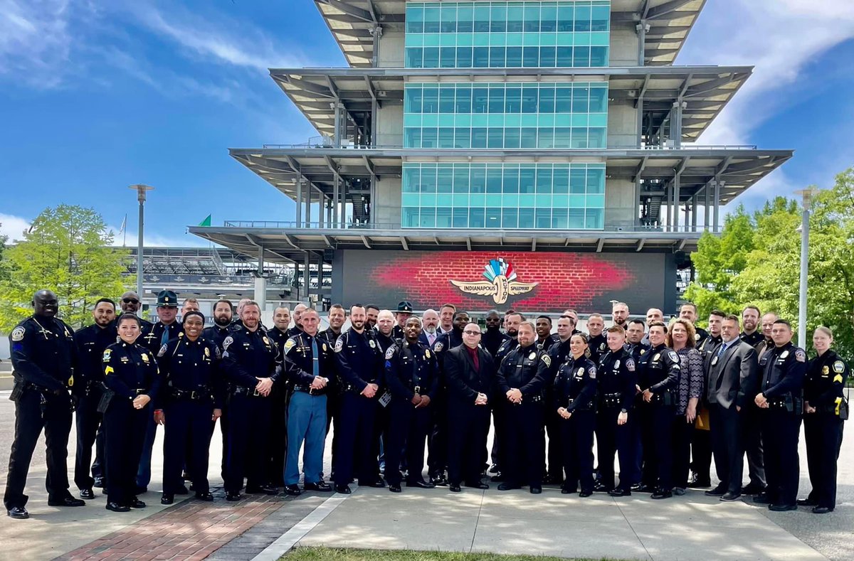 Graduated the #IMPDLeadershipAcademy today! 4 long weeks of writing very long papers and a ton of great information. I hope I can put this to good use and become the leader to others that I always wanted and needed.