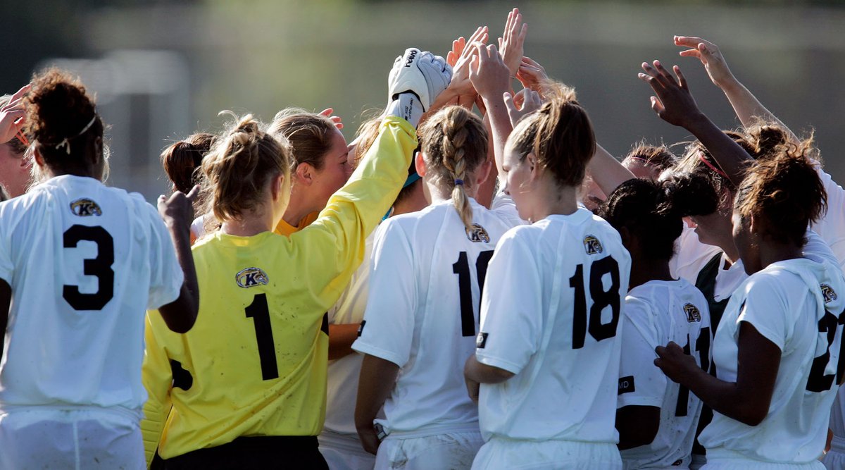 KentStSoccer's tweet image. ⚡️25 𝗬𝗲𝗮𝗿𝘀 𝗢𝗳 𝗞𝗲𝗻𝘁 𝗦𝘁𝗮𝘁𝗲 𝗦𝗼𝗰𝗰𝗲𝗿⚡️

We are so proud of our history, the women who have shaped this program, and our current Flashes who will inspire the next generation of female athletes!

📰 t.ly/jwFs

#GoFlashes ⚡