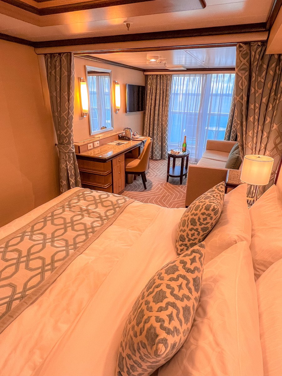 Sparkx's tweet photo. Ad | Our gorgeous mini-suite on board @PrincessCruises #EnchantedPrincess - there’s so much space to stretch out in and enjoy the world go by https://t.co/1gvbzCCuoU