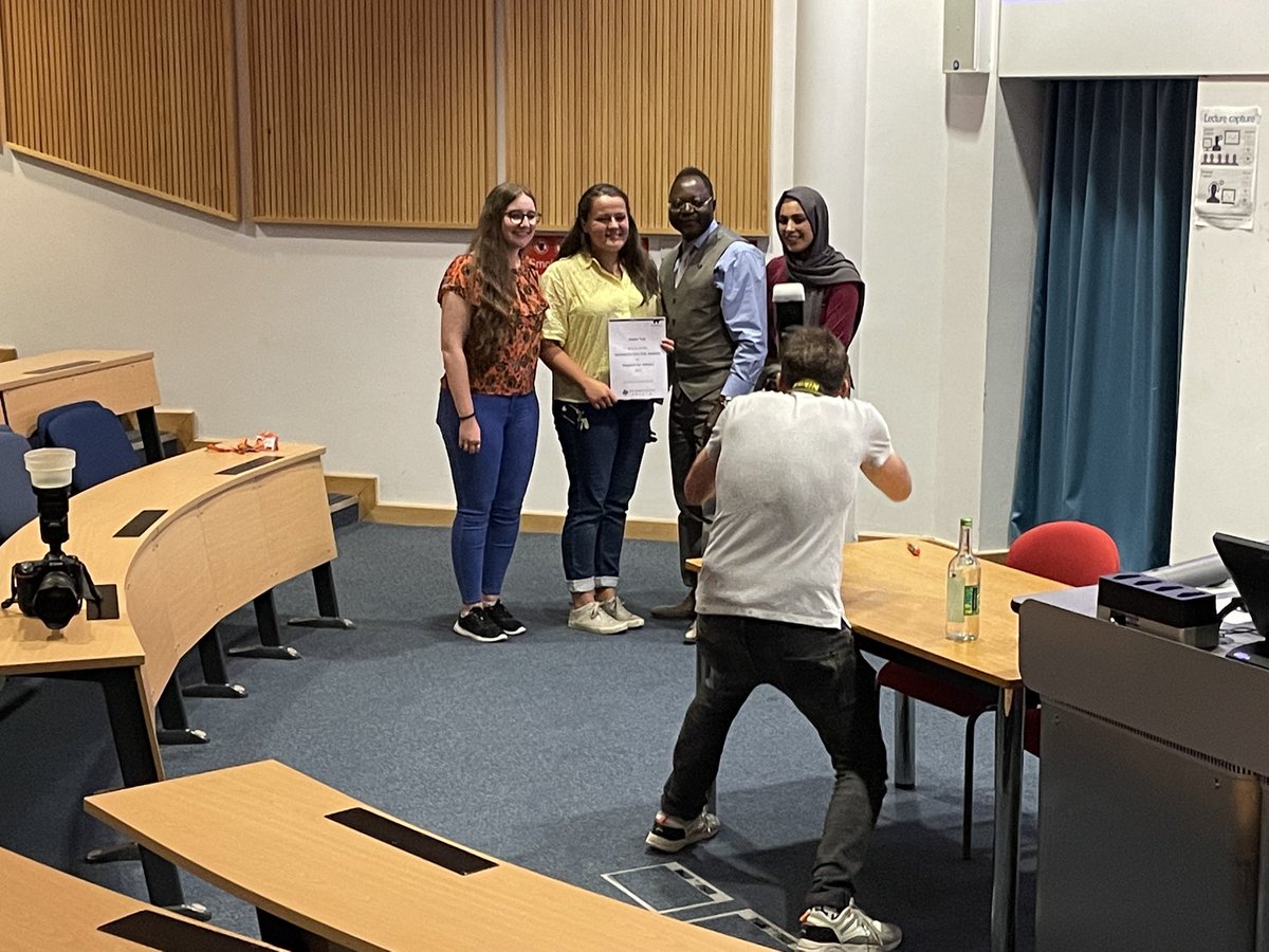 Abbie 🐝 tweet media