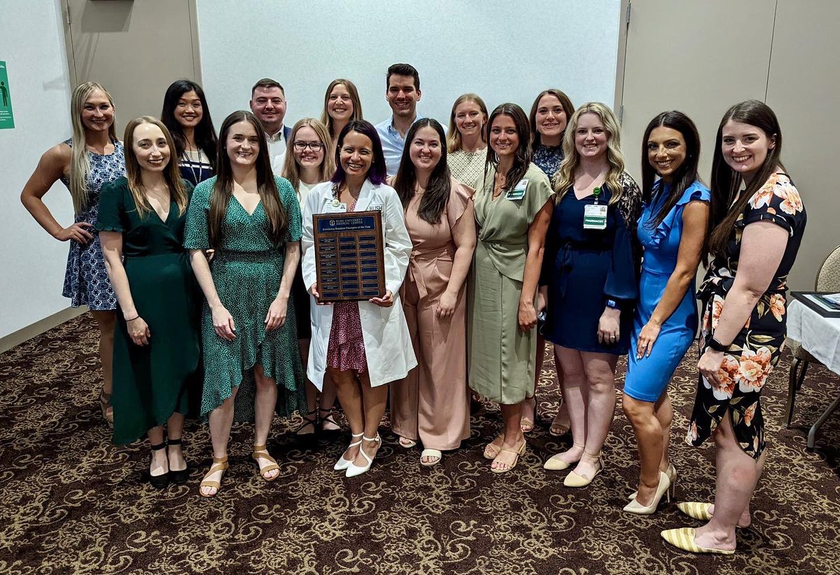 SNunezCruz's tweet photo. Congratulations to our graduating class of 2021-2022! 🤩💊 Thank you for making my first year back @RushPharm a great one and for the honor of Preceptor of the Year! I’m so proud of all of you! 🤗 Special shout out to my mentee for presenting me with the award! 💜 https://t.co/SB7kO3ciVN