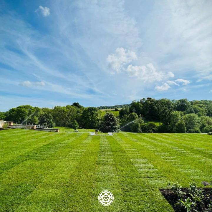 Yorkstonepaving's tweet photo. How beautiful is this finished garden featuring our York Stone paving and coping stones! If you're looking to transform your garden area in time for Summer then have a browse on our website!

#yorkstone #yorkstonesupplies #yorkshirestone #paving #stone #home  #homeandgarden https://t.co/bbByinXnjt