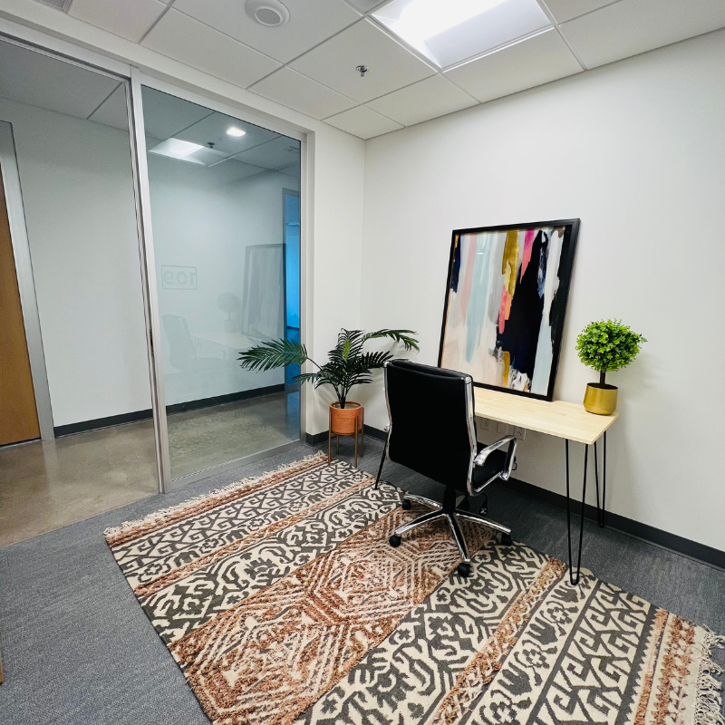 Plexpod's tweet photo. Did you see our two featured offices of the week at Crossroads and Flashcube? Check them out in person by booking a tour on https://t.co/SDKBWG0DTh! 

#officeoftheweek #coworking #coworkingspace #office  #workspace #officespace #entrepreneur #coworkinglife #Plexpod #MakeTheSwitch https://t.co/5TIH37gz7V