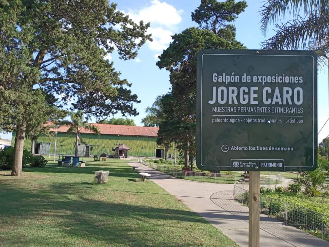 M_Saredi's tweet photo. ¡Feliz cumple Municipio de  Roque Pérez!🎊 @RPMunicipio
���24 de Junio de 1913 - 24 de Junio de 2022
Hay 3 días a pura celebración 🎊🥳 https://t.co/epZXs3tZys