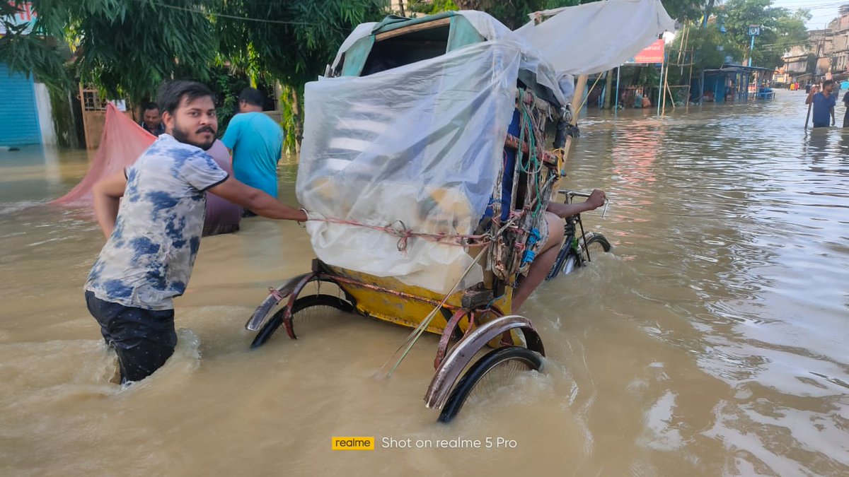 CreationHub4's tweet photo. @TMKOC_NTF @moonstar4u @AsitKumarrModi @dilipjoshie 
You all are for us. Now we need you. Please help us. Please. We request you to please telecast our scarcity, our horrific situation, our pathetic condition, nd bring it on national concern. With this we may get help from many. https://t.co/edepyqIE3k