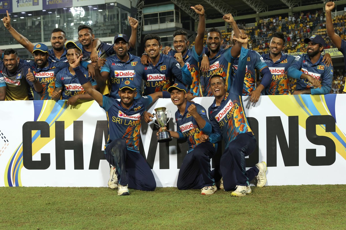 cricinfo's tweet photo. #NewCoverPic https://t.co/0NeX2BjuQz