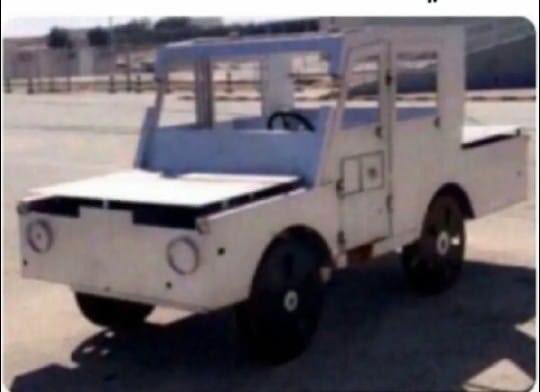 وأخيراً شفت السيارة يلي كنت ارسمها بصف الإبتدائي 😁