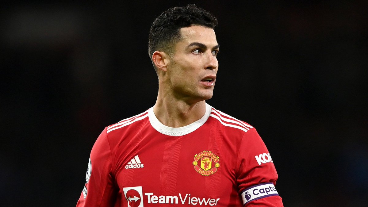 TGoalpost's tweet photo. Cristiano Ronaldo was offered to Bayern Munich by his agents but Bayern bosses discussed it and said no. ❌🔴

Ronaldo was open to a move to Germany. [@berger_pj]

#TheGoalpostNews #FCB #MUFC #FCBayern #ManchesterUnited #BayernMunich #Bayern #ManUnited #Transfes #Ronaldo #CR7 https://t.co/JODBMX6x78