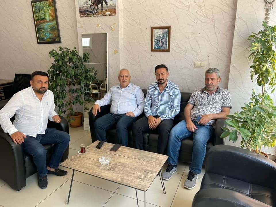 Kamildurmusoglu's tweet photo. #MHP_MEZİTLİ
Mezitli #ATASOY Emlak sahibi Yunus Mantaş ve Orhan Bakırcı kardeşimi iş yerinde ziyaret ederek hayırlı işler diledik,
Kıymetli kardeşlerime misafirperverlikleri nedeniyle teşekkür ederiz. https://t.co/yu8f39vm89
