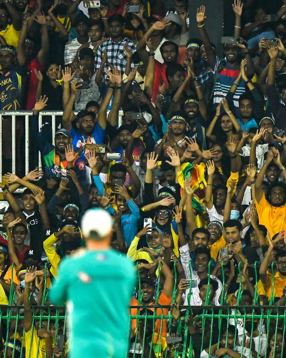 CricketAus's tweet photo. What a superb way to end the ODI series! 

We take a four-wicket win... but how about that Colombo crowd! Insane. Thank you Sri Lanka for your support #SLvAUS https://t.co/fuJcPeIuIb