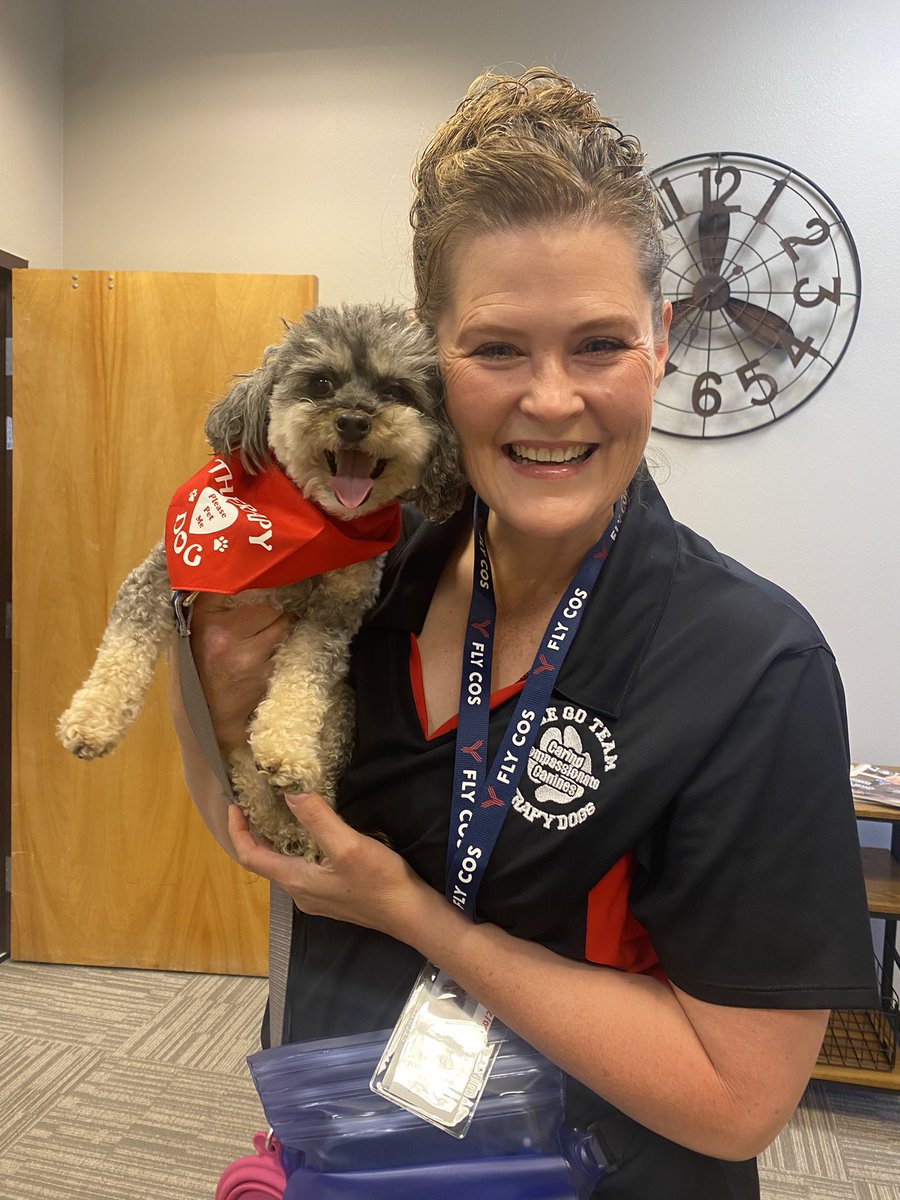 COSAirport's tweet image. 😃 Smile, we’ve got a new furry friend!

🐾 Welcome to the #PAWS4COS team, Misty and pup Hazel!