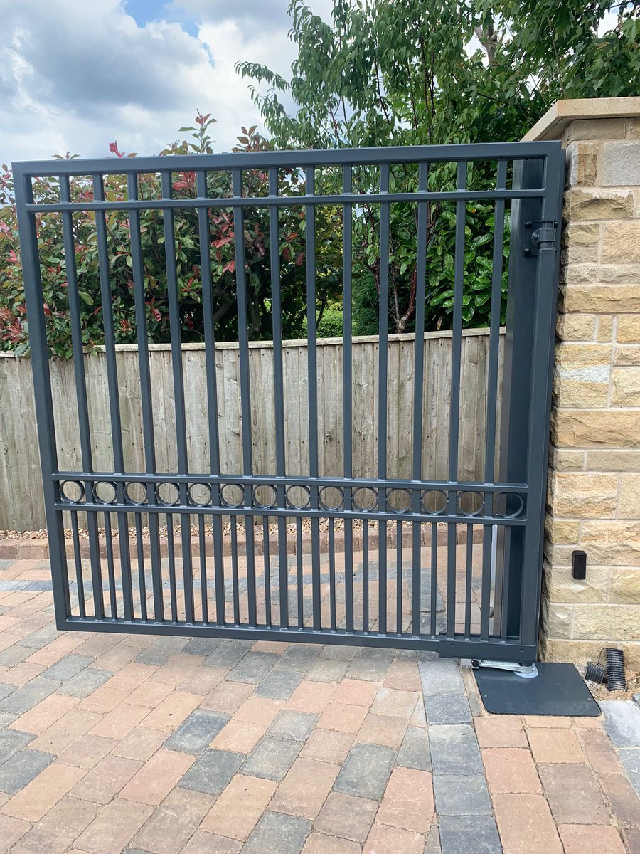 TQS Gates and Fencing tweet media
