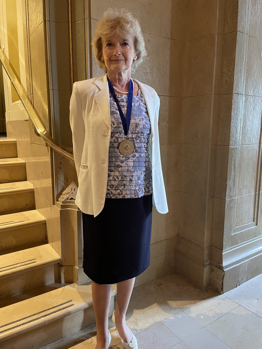MedphysCA's tweet photo. Congratulations to this year’s Gold Medal recipient, Joanna Cygler, PhD, FCCPM, FAAPM, FCOMP 🏅 https://t.co/m0Ft54djYg