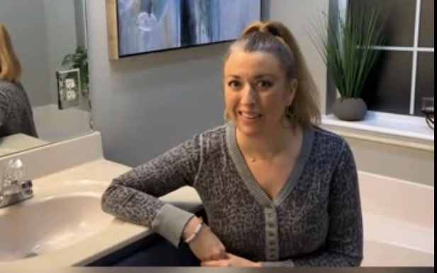 two2tango_2's tweet image. For you #DYI people out there… 🤓💪🏼
One of my videos on how to frame a builders grade mirror inexpensively. 

Hopefully someday soon I can get this on #Web3 #Search3 and have more exclusive rights to this video 🙏🏼#HUMBL $HMBL 

youtu.be/lmD0XvF-dTs