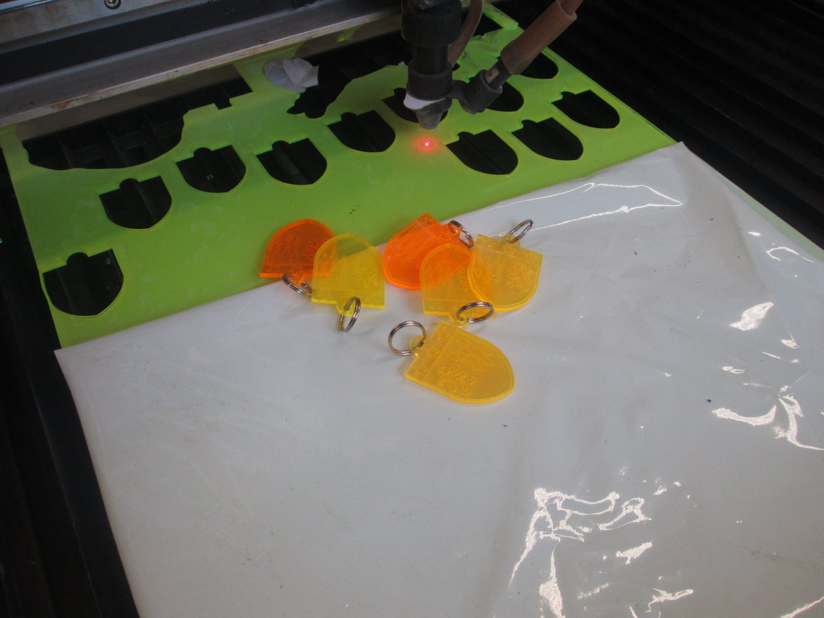 BablakeDT's tweet photo. It's Open Evening @BKHSBablake @6FormBablake tonight 5pm - 8pm. Come down to @BablakeDT and see our @deloreanmotorco , make a laser cut keyring @HPCLaser , or see our @f1inschoolsUK cars @zephyrus_f1 https://t.co/brTDtAz1iu