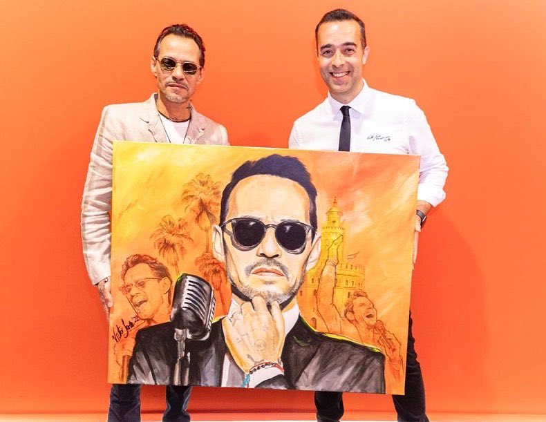 victorjerez99's tweet photo. Gracias Eternas @MarcAnthony por recibirme en un momento tan especial, me hiciste muy feliz con tu reacción!!! 🙏🏻❤️
Fue una Noche Mágica para el recuerdo
Ayer se volvieron a alinear los planetas a mi favor y pude vivir una experiencia única que no olvidaré jamás
#migentetime https://t.co/Qf3ErBSgUH